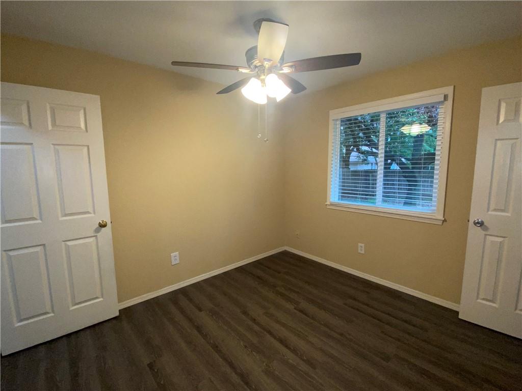 700 David Curry Dr, Round Rock, TX 78664