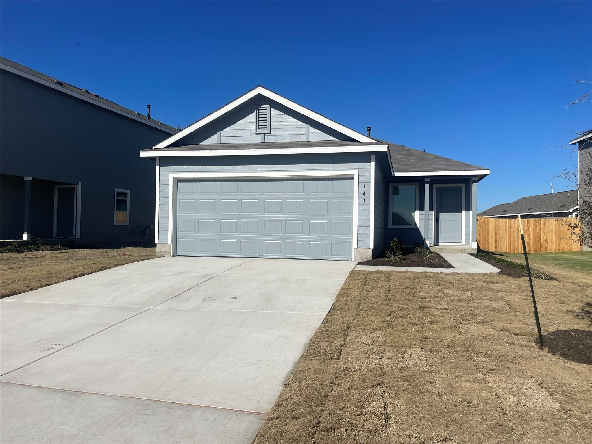 141 Basalt Dr, Maxwell, TX 78666