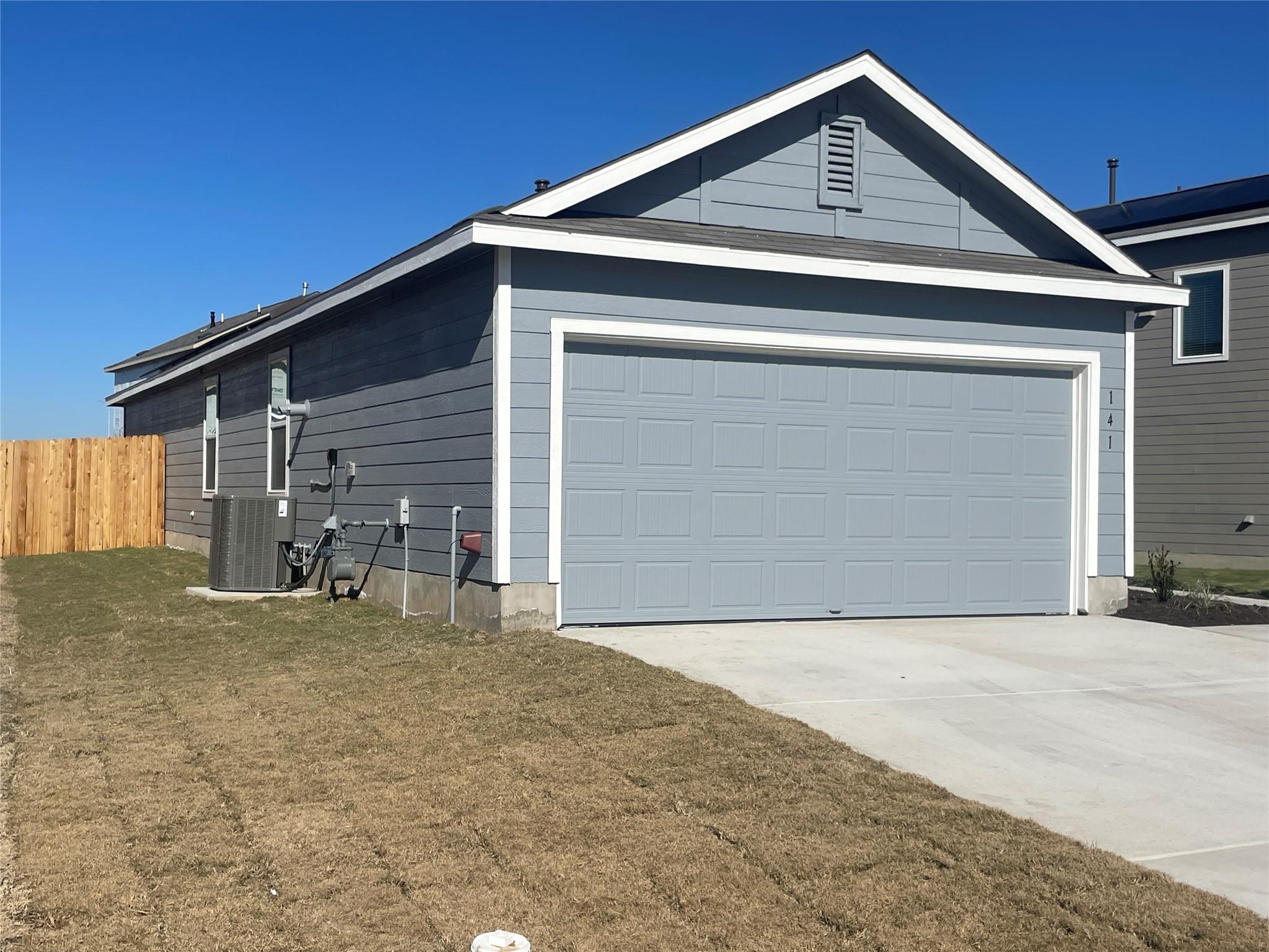 141 Basalt Dr, Maxwell, TX 78666