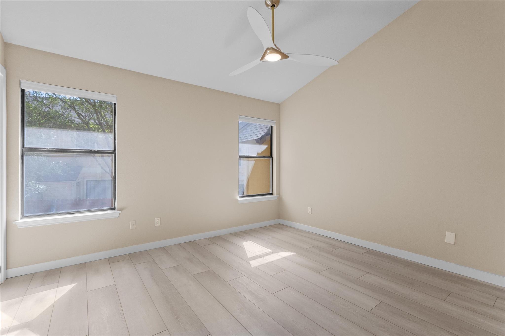 11901 Swearingen Dr # 105, Austin, TX 78758