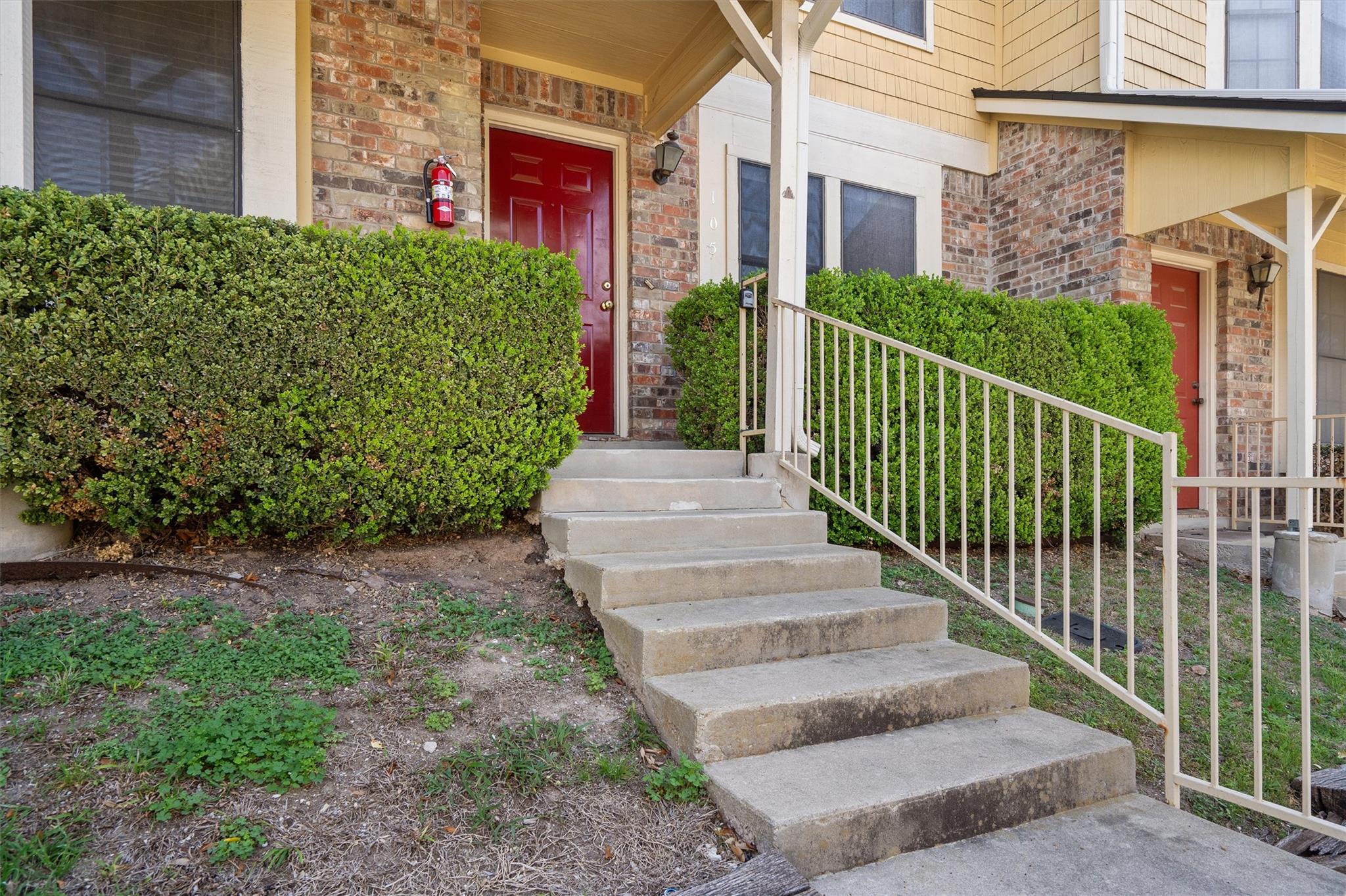 11901 Swearingen Dr # 105, Austin, TX 78758