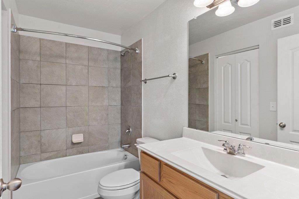 1600 Arbor Knot Dr # B, Kyle, TX 78640