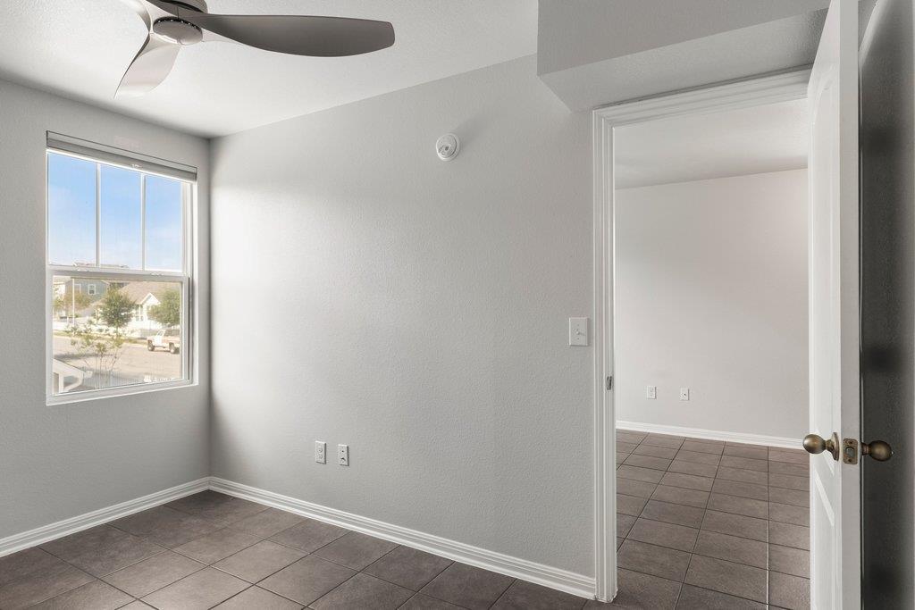 1600 Arbor Knot Dr # B, Kyle, TX 78640