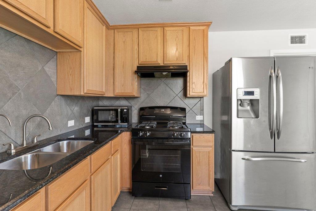 1600 Arbor Knot Dr # B, Kyle, TX 78640