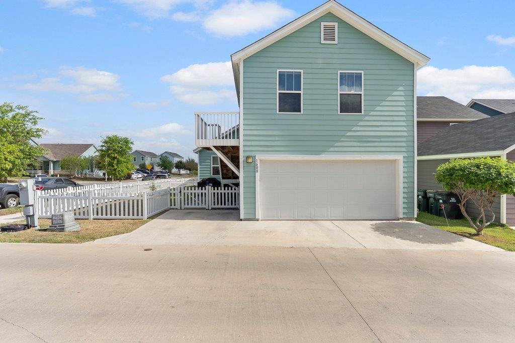 1600 Arbor Knot Dr # B, Kyle, TX 78640