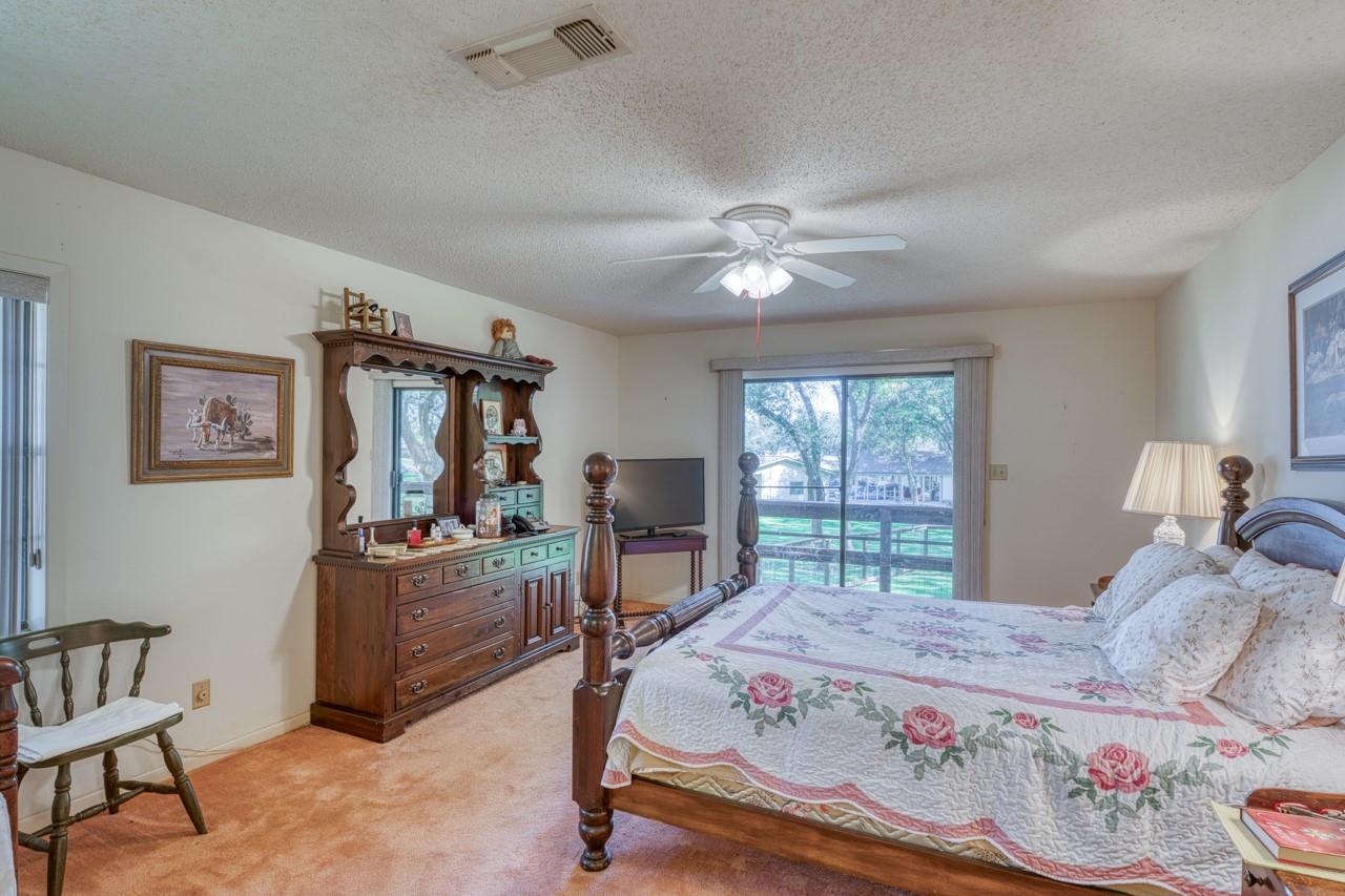 406 Lakeview Dr, Horseshoe Bay, TX 78657