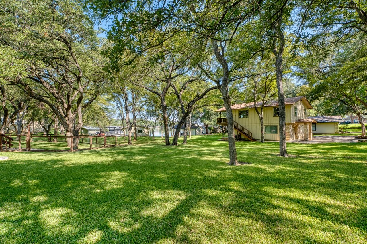 406 Lakeview Dr, Horseshoe Bay, TX 78657