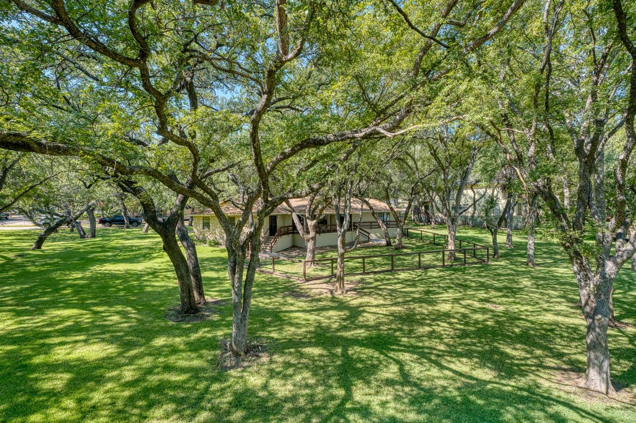 406 Lakeview Dr, Horseshoe Bay, TX 78657