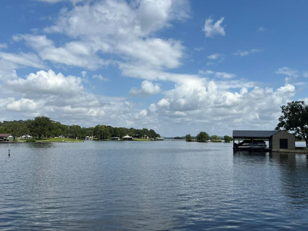 406 Lakeview Dr, Horseshoe Bay, TX 78657