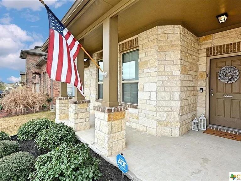 362 Limerick Rd, Buda, TX 78610