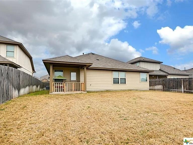 362 Limerick Rd, Buda, TX 78610