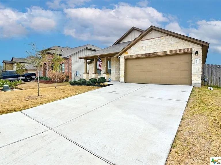 362 Limerick Rd, Buda, TX 78610