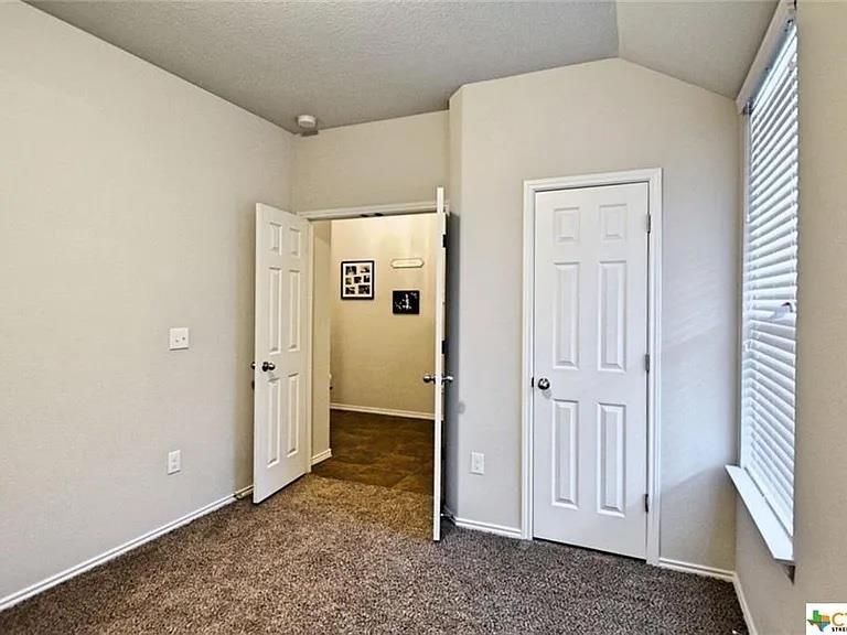 362 Limerick Rd, Buda, TX 78610