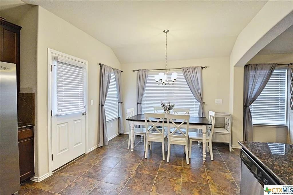 362 Limerick Rd, Buda, TX 78610