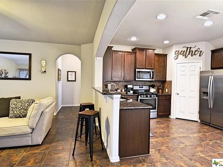 362 Limerick Rd, Buda, TX 78610