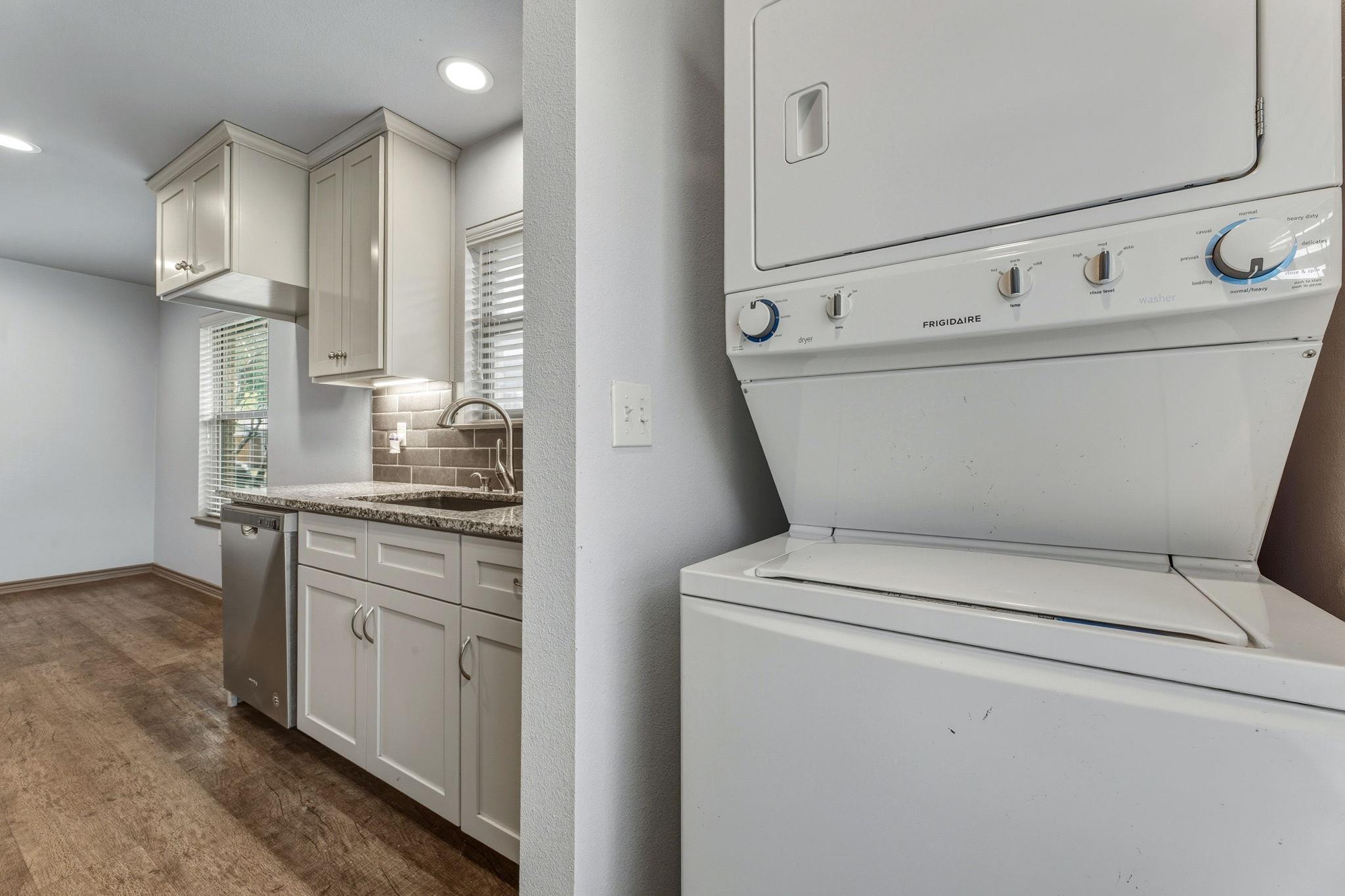 1812 Forestglade Dr, Austin, TX 78745