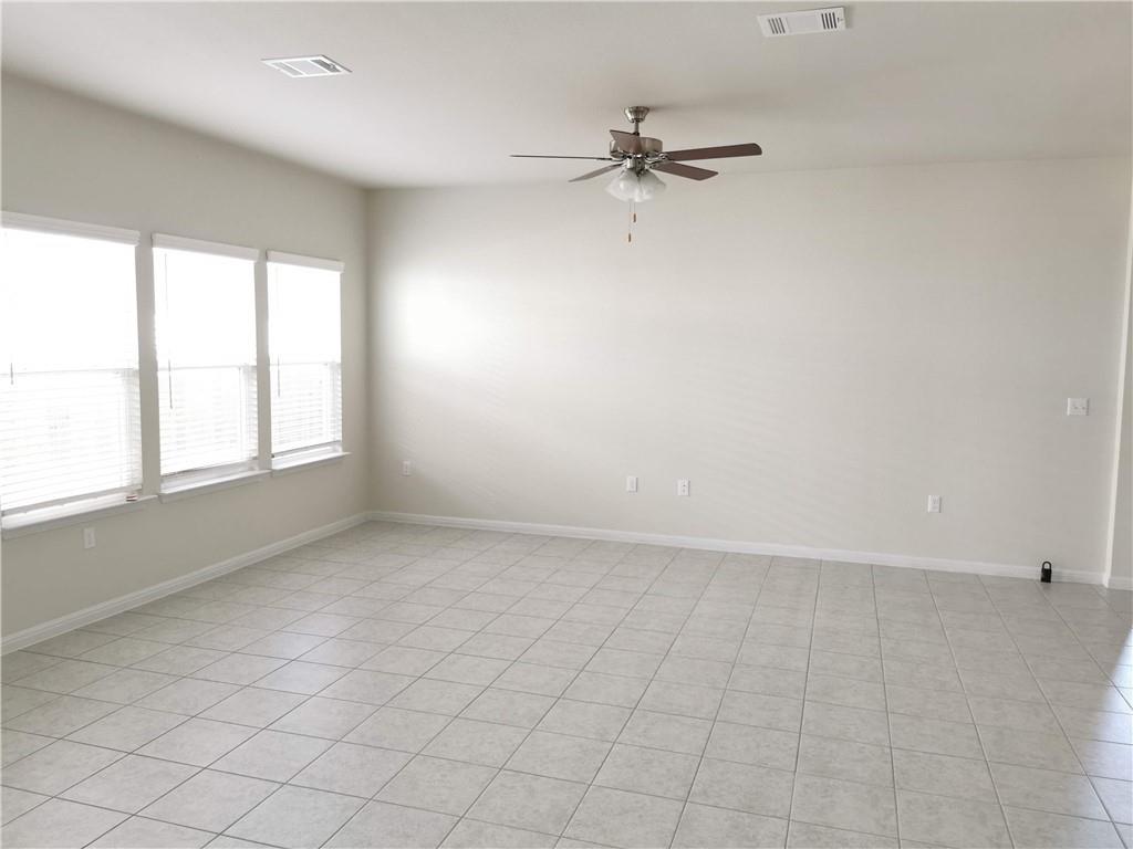 10504 Alemoor Dr, Austin, TX 78747