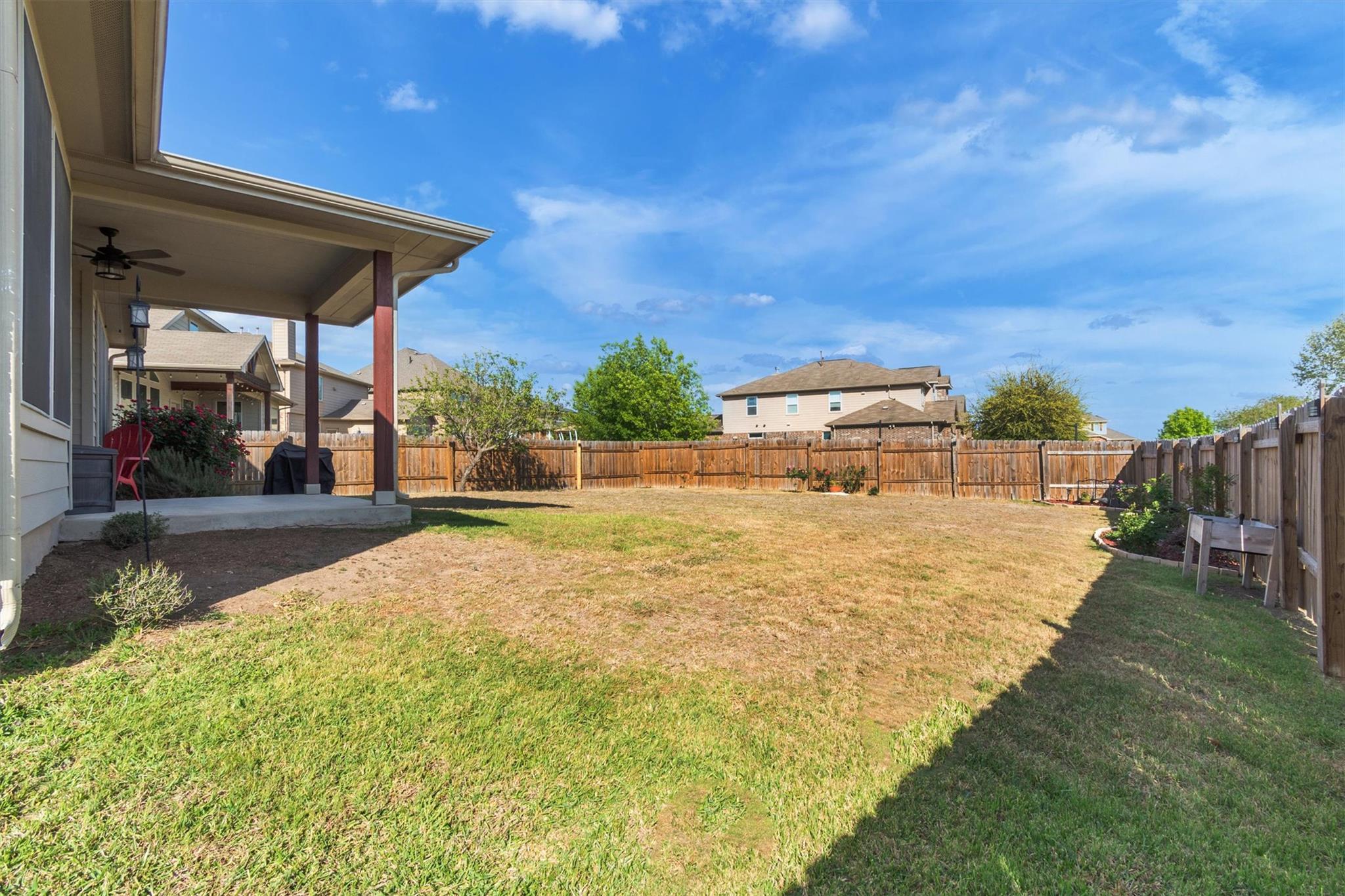 114 Hazy Sunshine Way, Buda, TX 78610