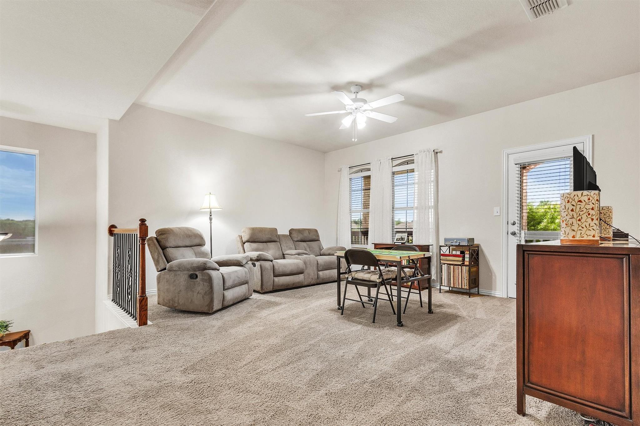 114 Hazy Sunshine Way, Buda, TX 78610