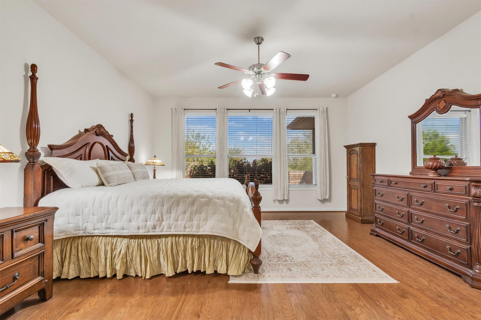 114 Hazy Sunshine Way, Buda, TX 78610