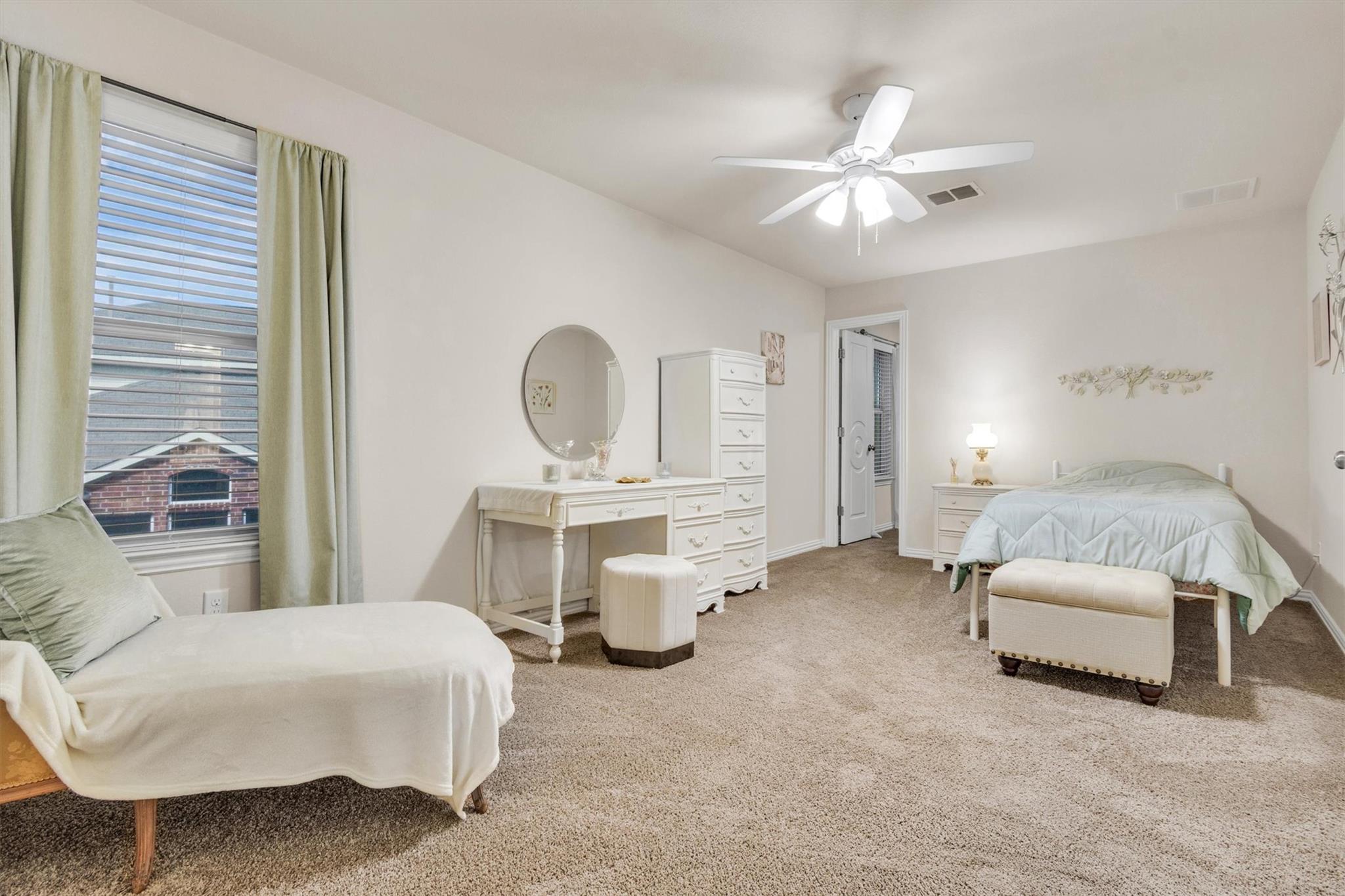 114 Hazy Sunshine Way, Buda, TX 78610