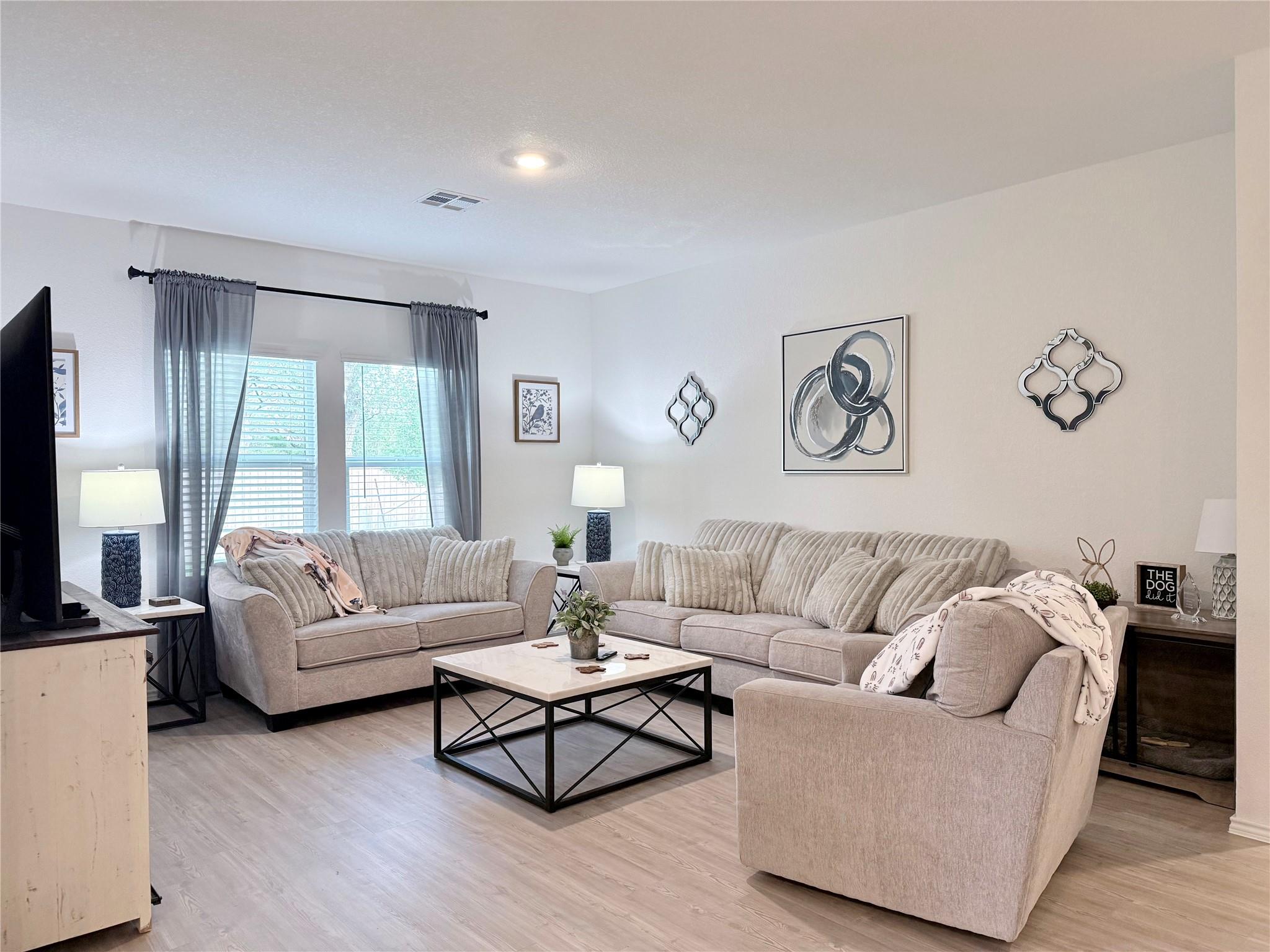 1220 Acorn Oak Dr, Georgetown, TX 78628