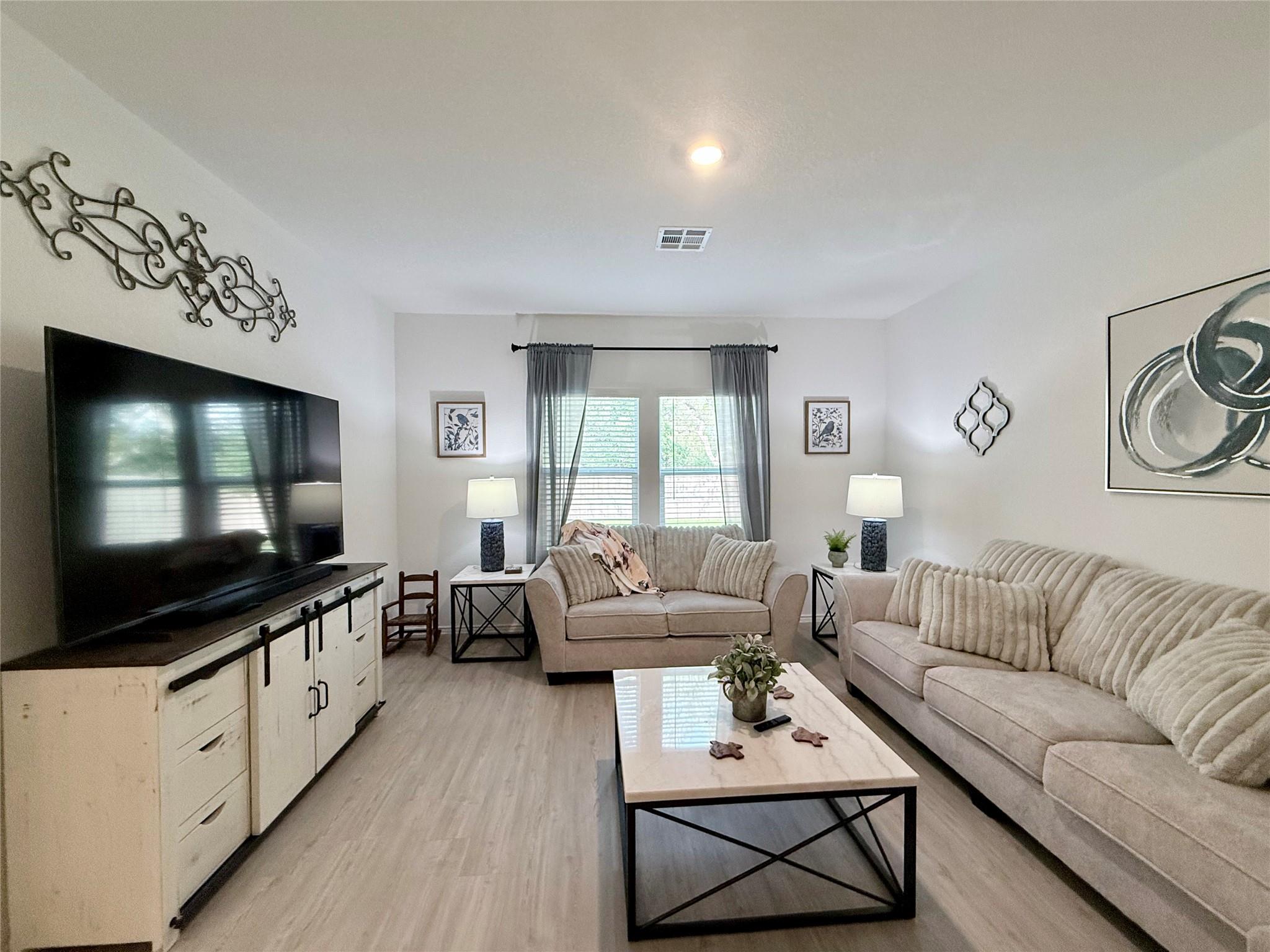 1220 Acorn Oak Dr, Georgetown, TX 78628