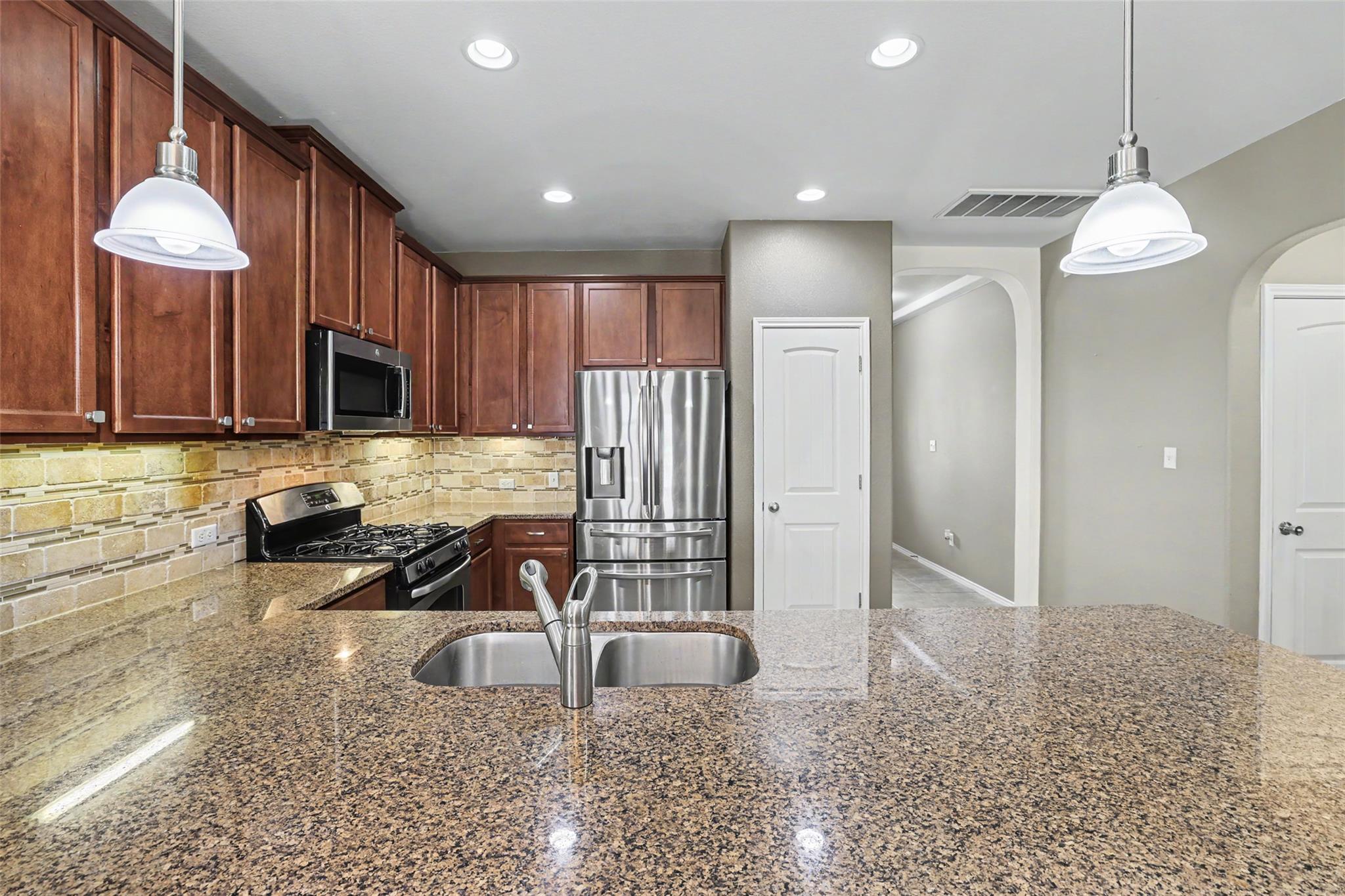 6227 Aviara Dr # E3, Austin, TX 78735