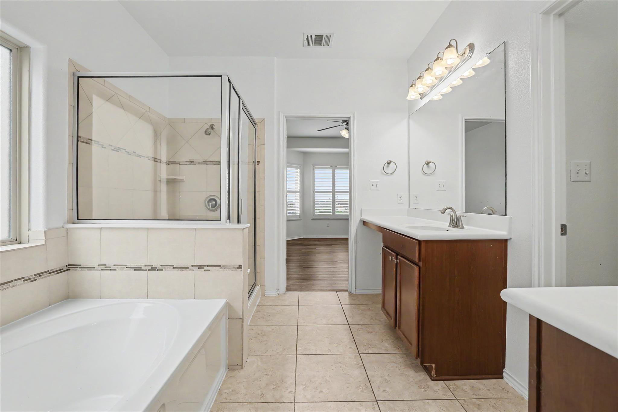 6227 Aviara Dr # E3, Austin, TX 78735