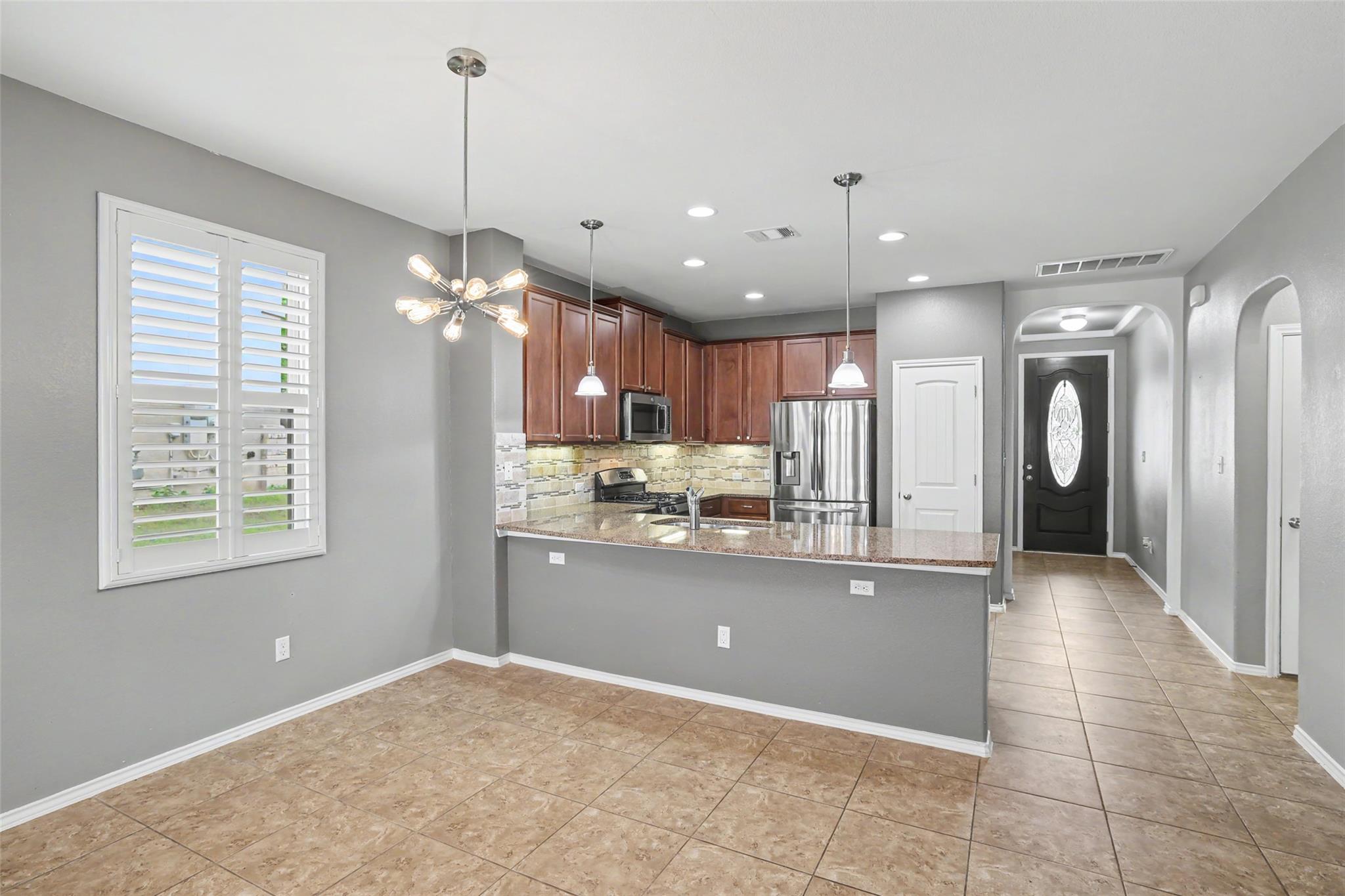 6227 Aviara Dr # E3, Austin, TX 78735