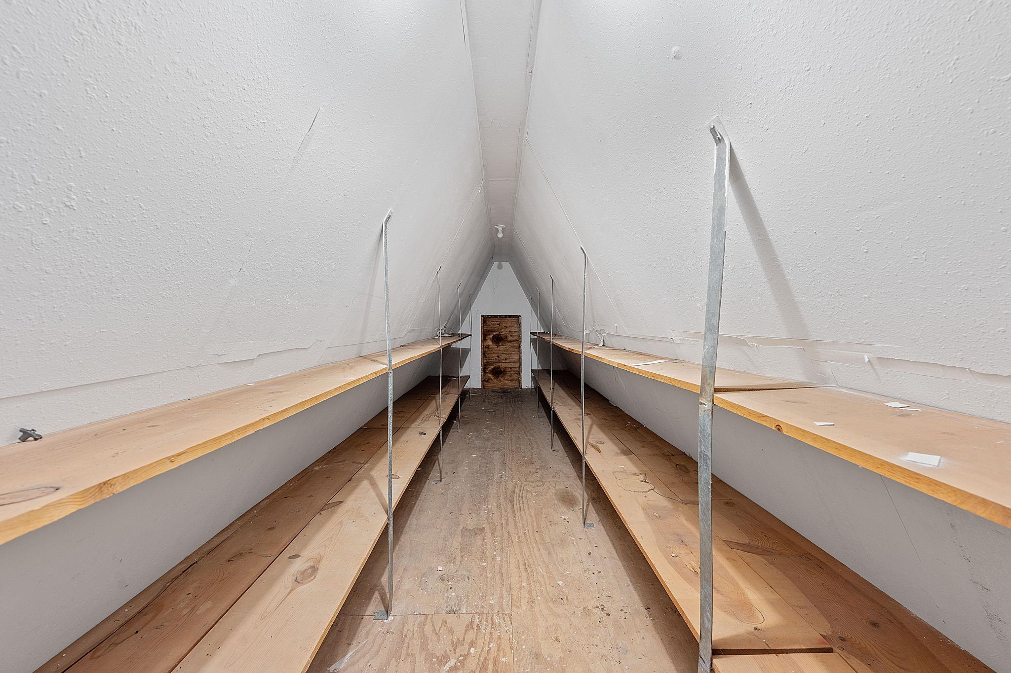 909 Hudgins St, Smithville, TX 78957