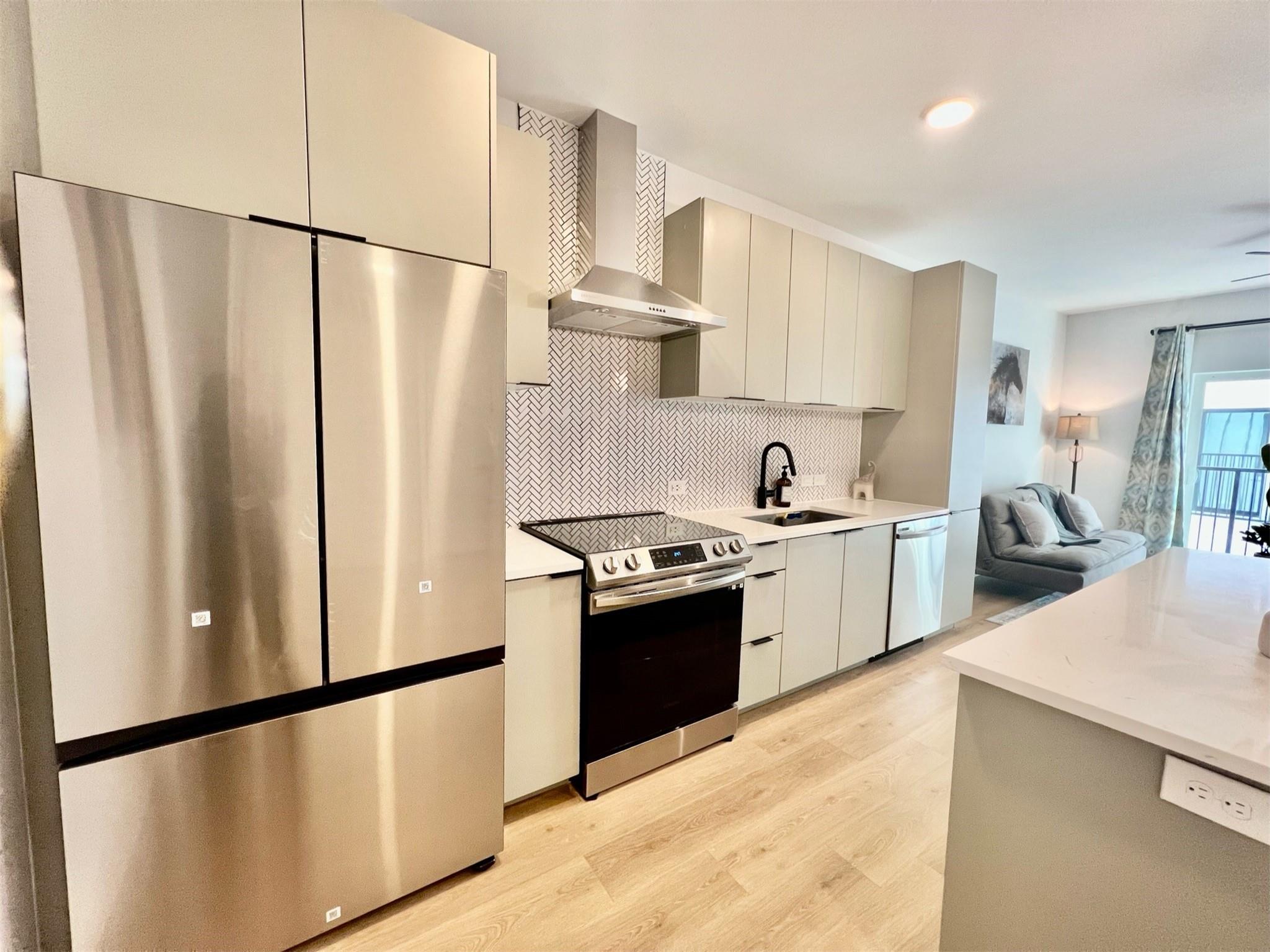 2500 Longview St # 417, Austin, TX 78705