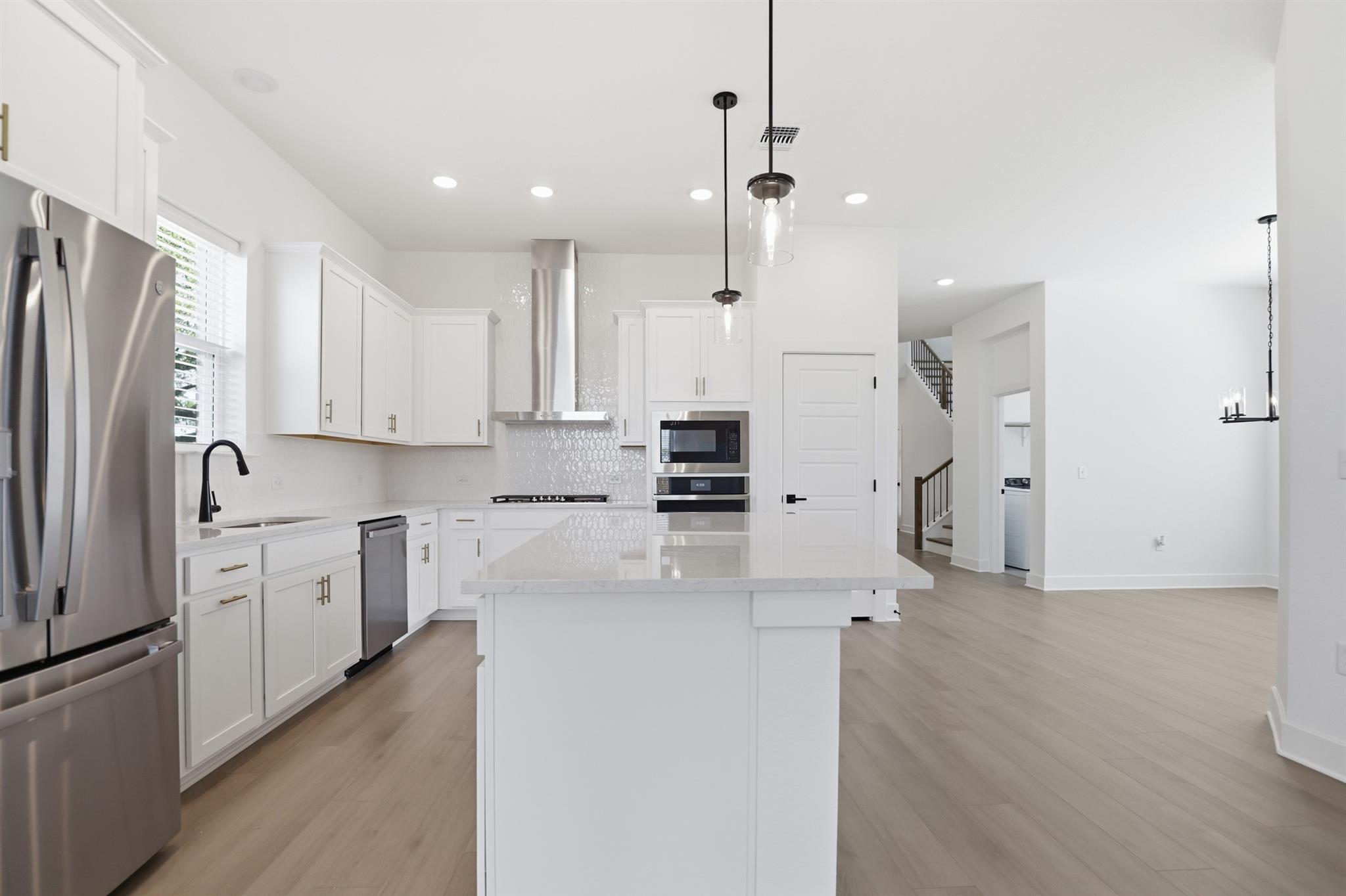 881 Prominence Way, Leander, TX 78641