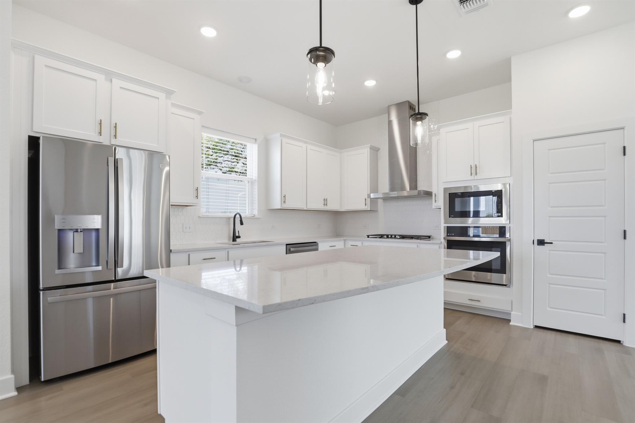 881 Prominence Way, Leander, TX 78641