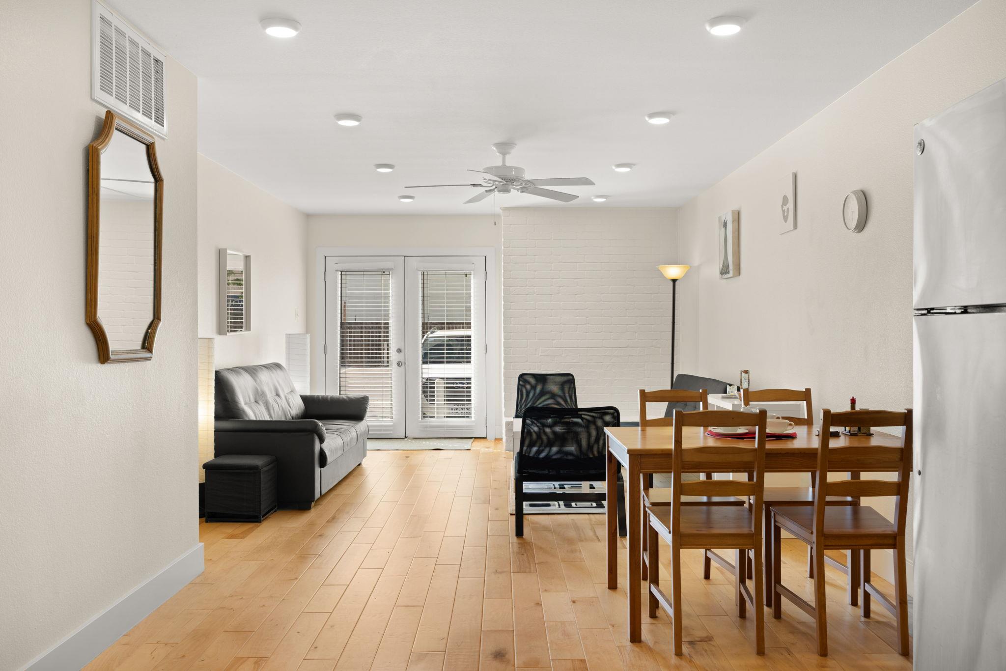 909 Reinli St # 136, Austin, TX 78751