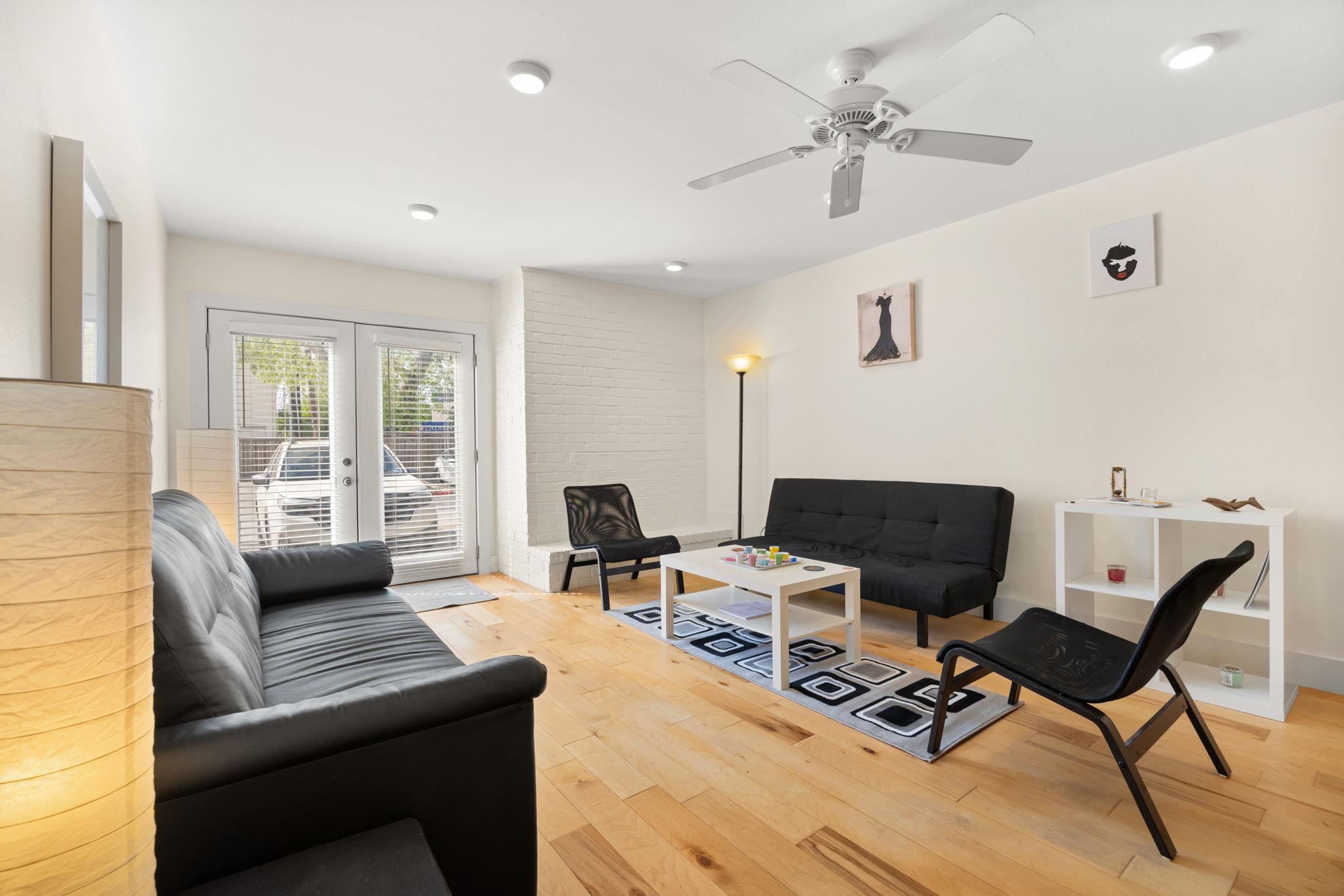 909 Reinli St # 136, Austin, TX 78751