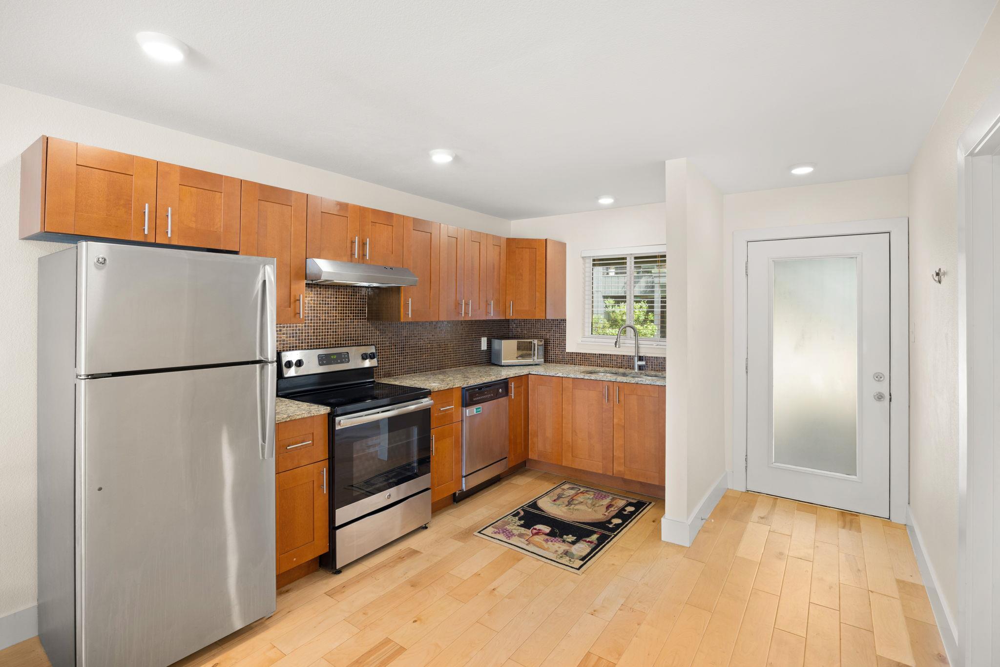 909 Reinli St # 136, Austin, TX 78751