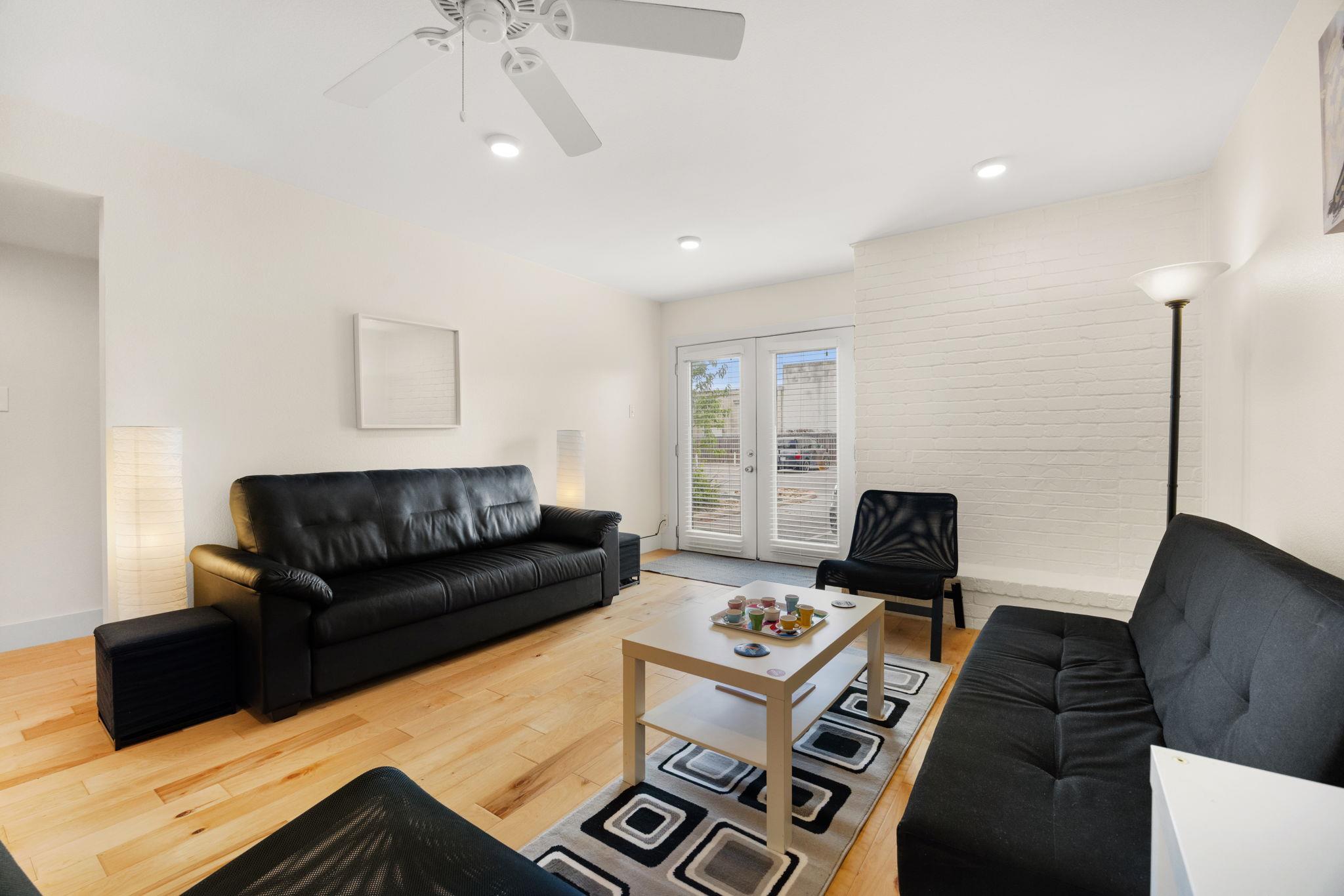 909 Reinli St # 136, Austin, TX 78751