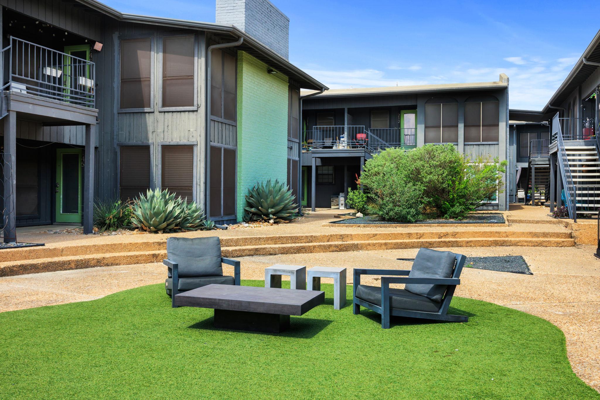 909 Reinli St # 136, Austin, TX 78751