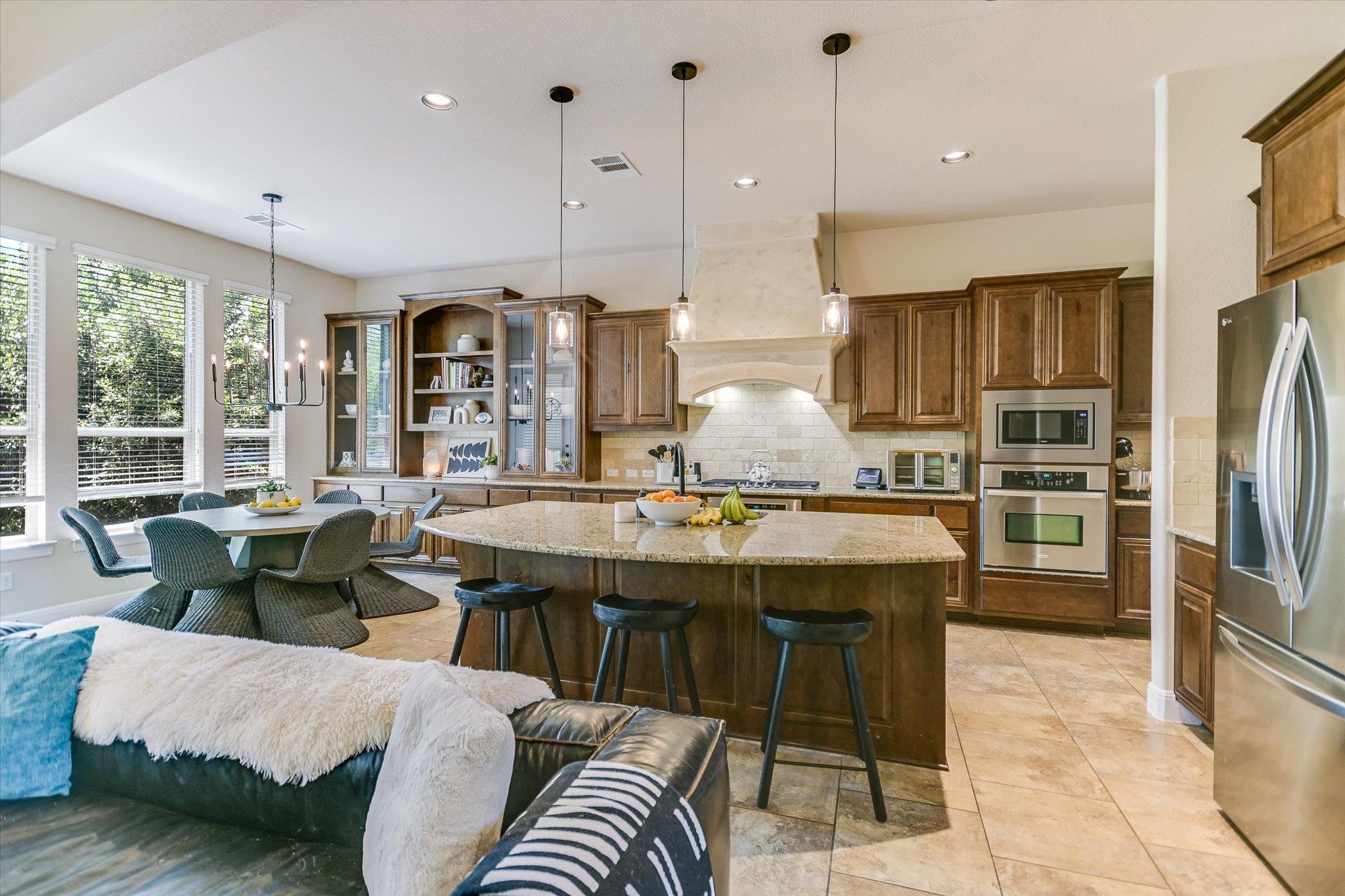 8813 Fescue Ln, Austin, TX 78738