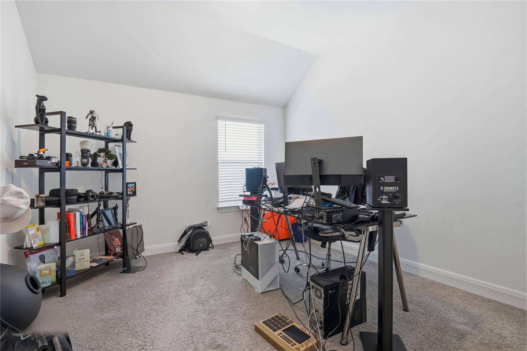 2804 Stone Branch Dr, Leander, TX 78641