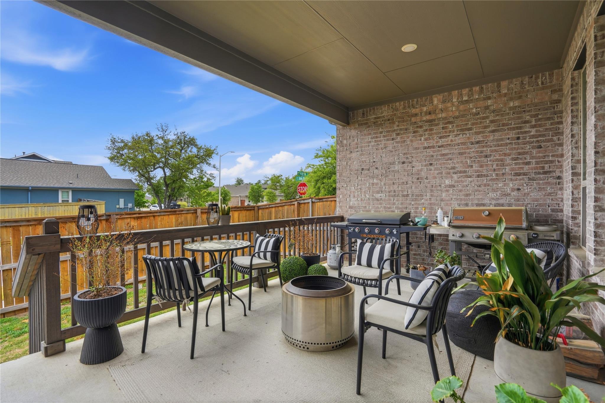 2804 Stone Branch Dr, Leander, TX 78641