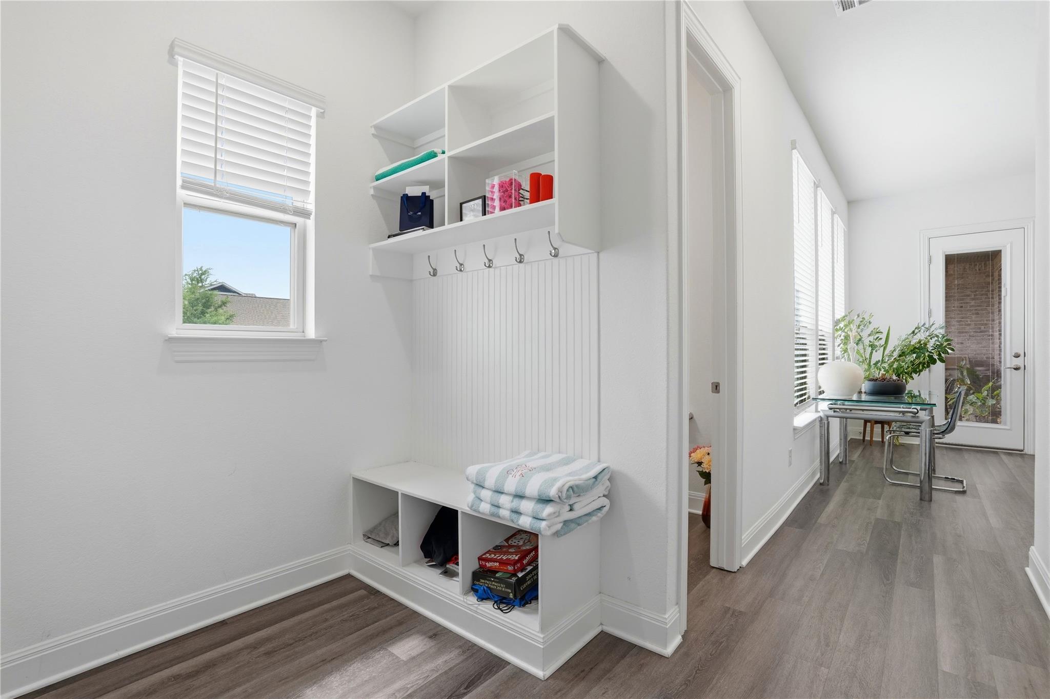 2804 Stone Branch Dr, Leander, TX 78641