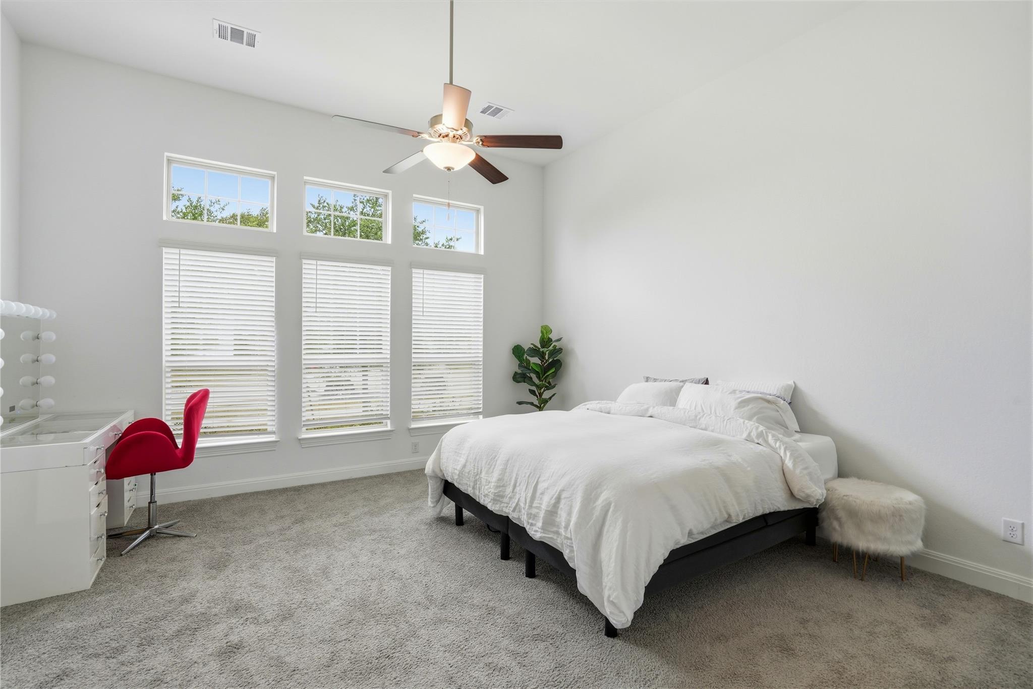 2804 Stone Branch Dr, Leander, TX 78641