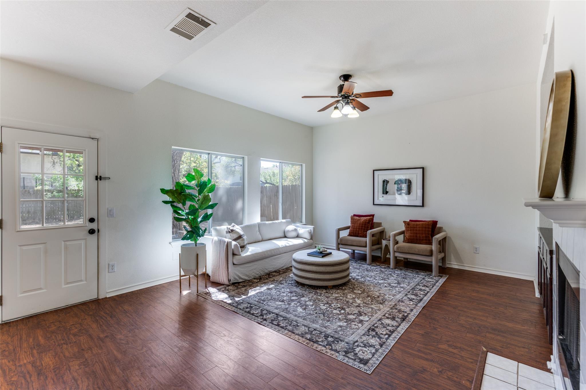 6605 Oasis Dr, Austin, TX 78749