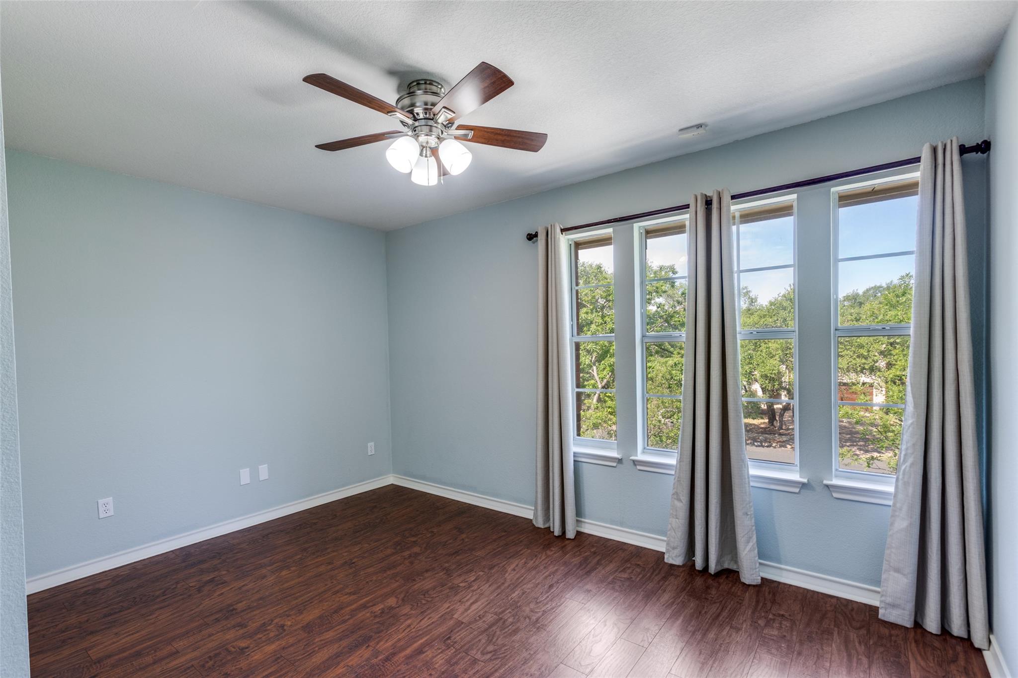 6605 Oasis Dr, Austin, TX 78749