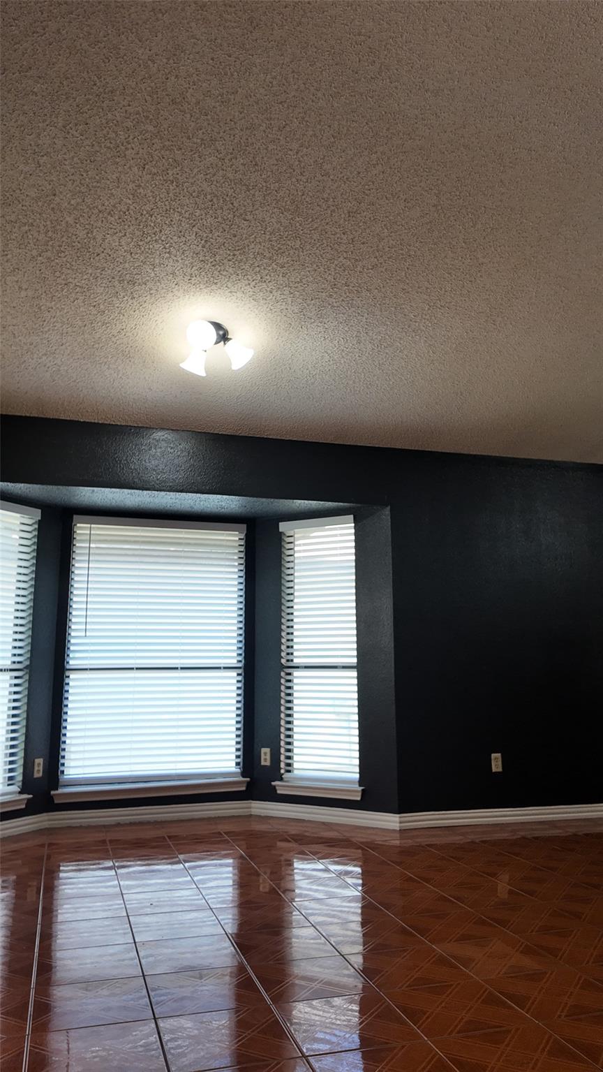 12331 Yarmont Way, Austin, TX 78753