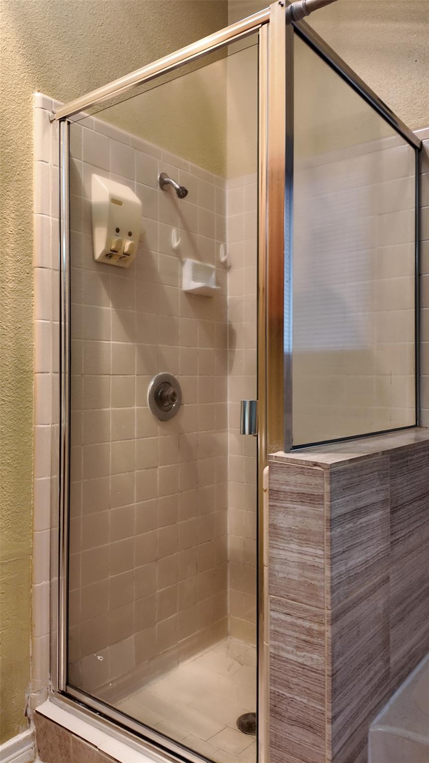 12331 Yarmont Way, Austin, TX 78753