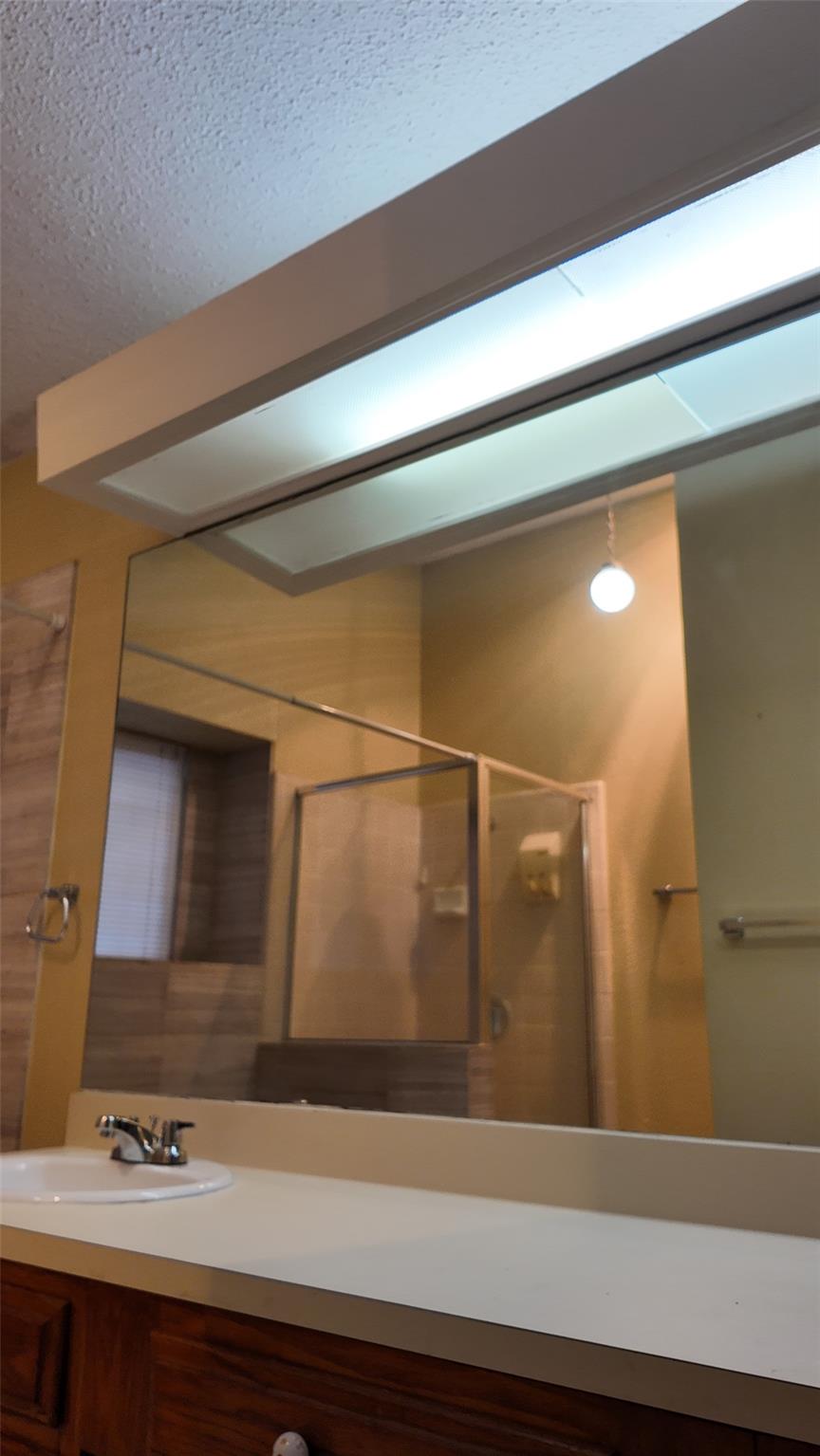 12331 Yarmont Way, Austin, TX 78753