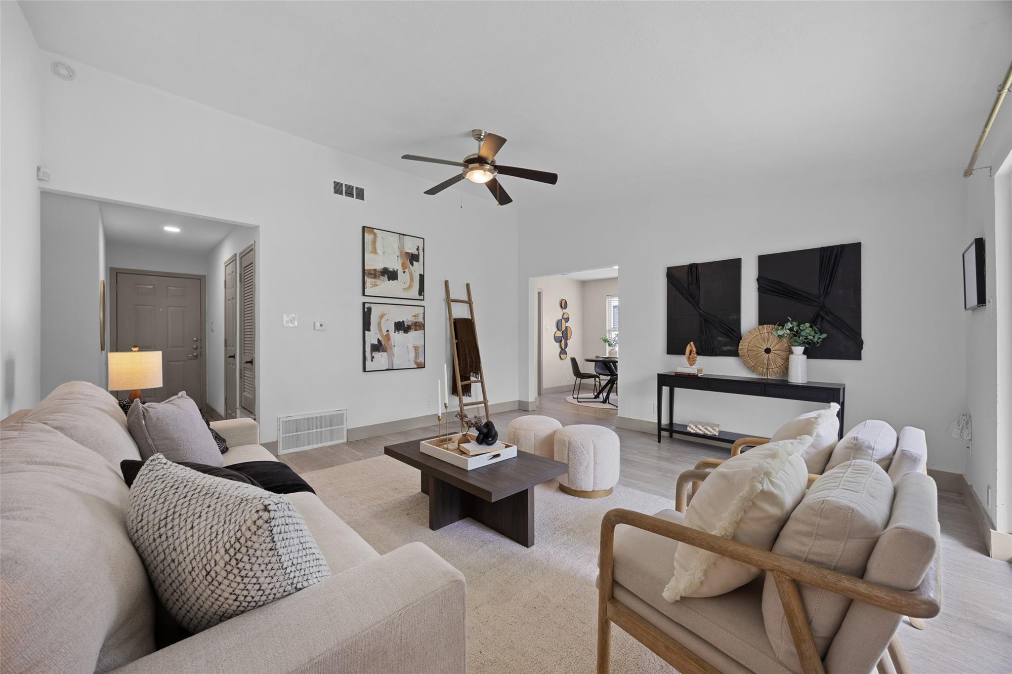 704 Buckingham Pl, Austin, TX 78745